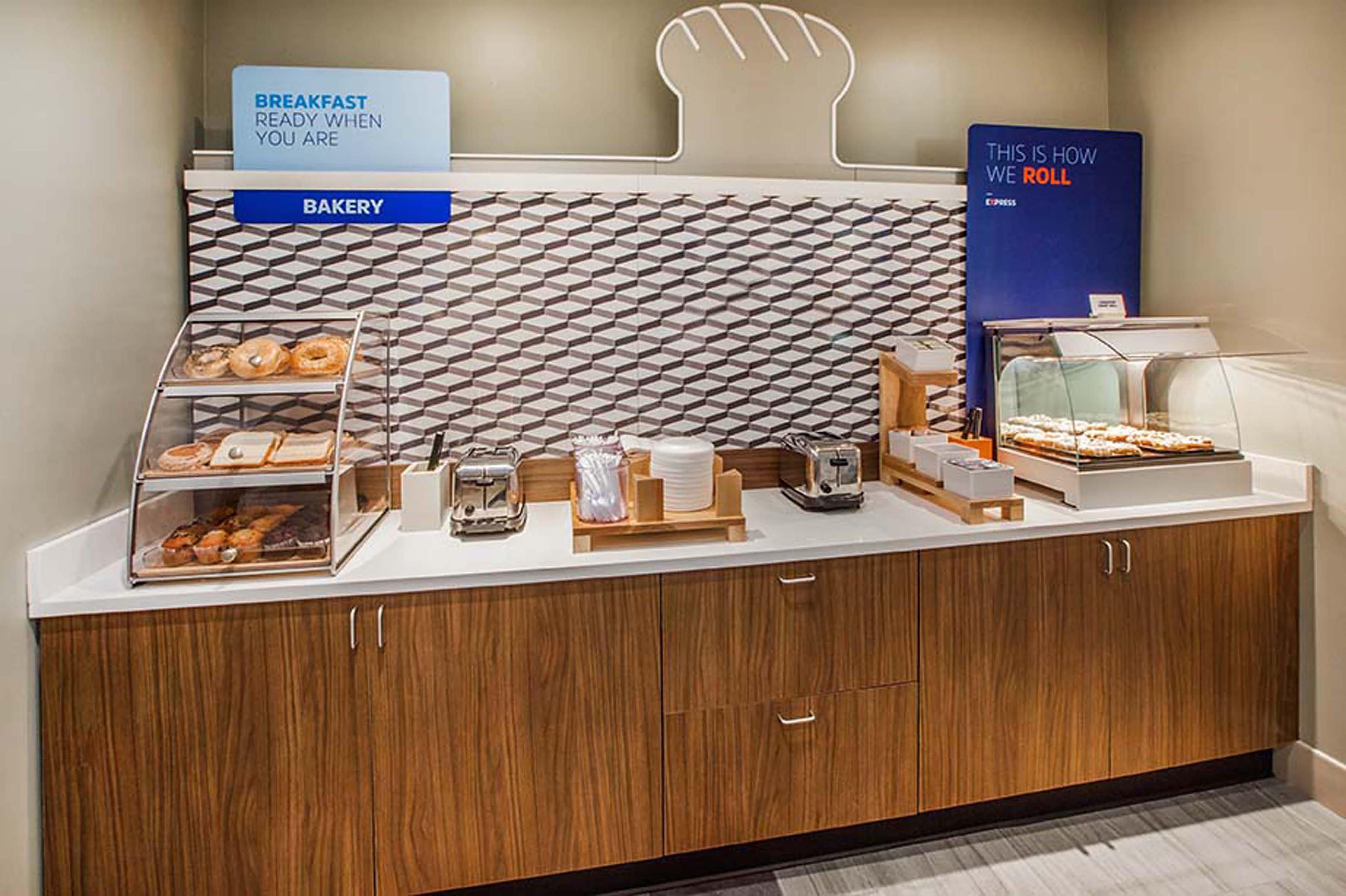 Holiday Inn Express & Suites Monroe By Ihg Eksteriør billede