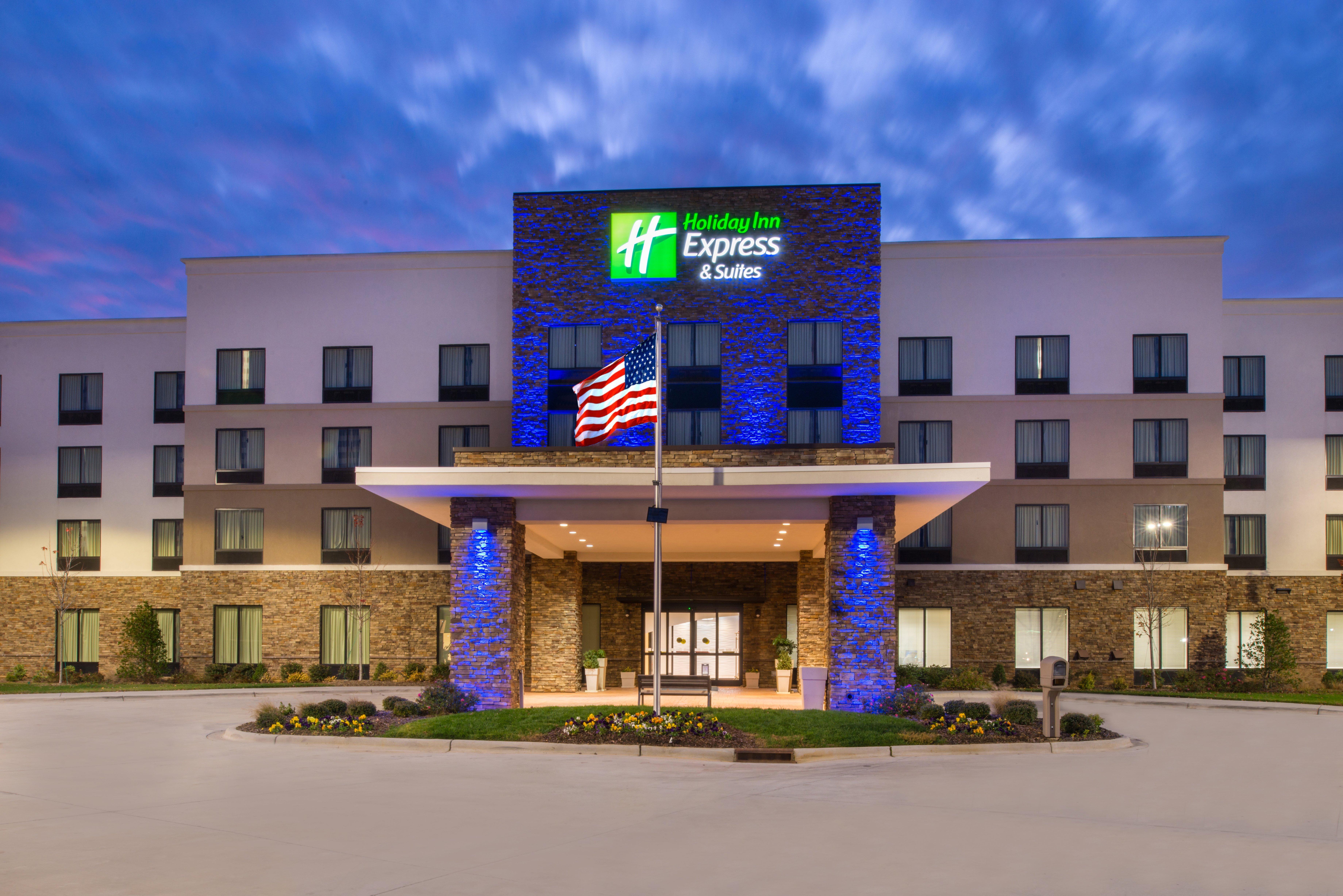 Holiday Inn Express & Suites Monroe By Ihg Eksteriør billede
